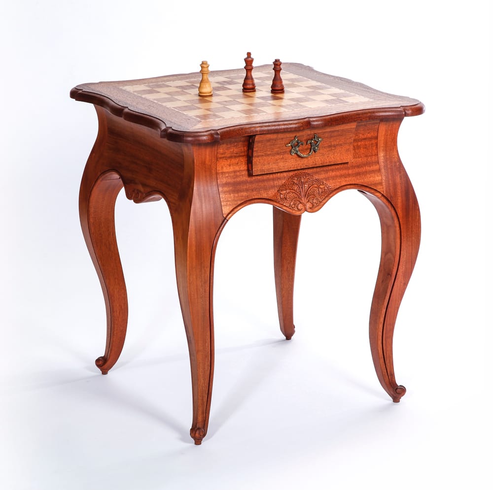 Cours ébénisterie table de jeux